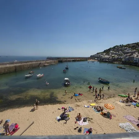 Sunny Corner * Mousehole